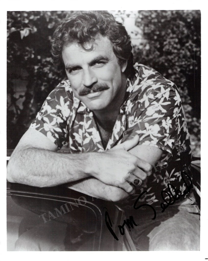 Selleck, Tom - Signed Photo