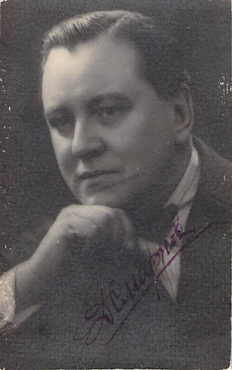 Smirnov, Dimitri - Signed Photograph