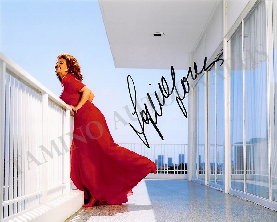 Loren, Sophia - Various Autographs - Image 15