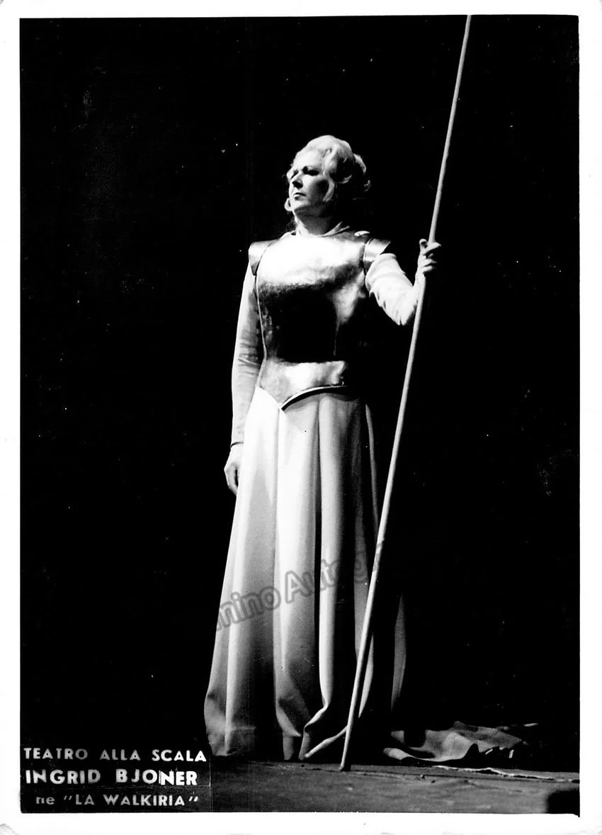 Teatro La Scala - Lot of 62 Photographs of Opera Singers - Image 61