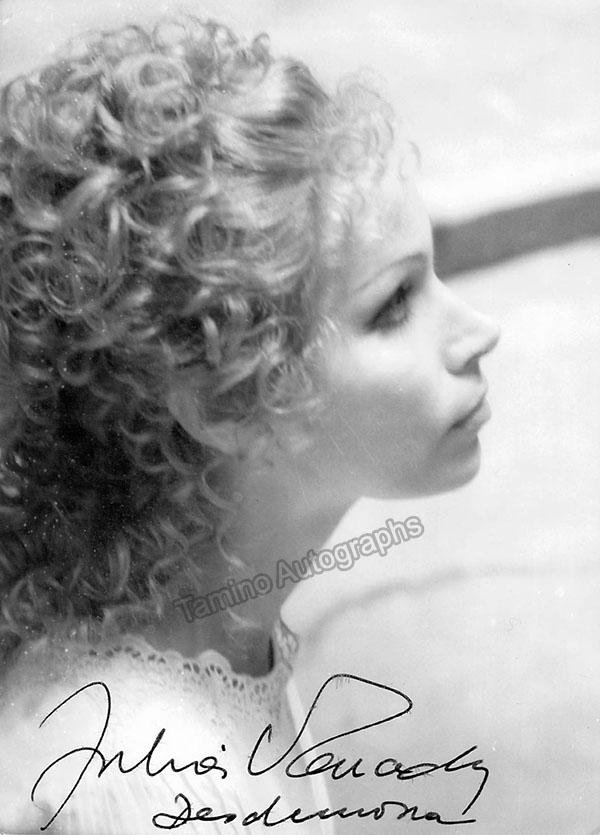 VARADY, Julia (Various Autographs) - Image 10