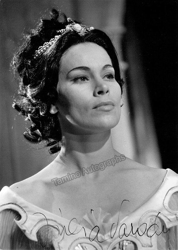 VARADY, Julia (Various Autographs) - Image 9