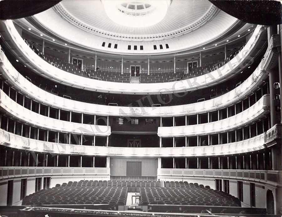 Vienna State Opera House - Set of 2 Photographs - Image 3