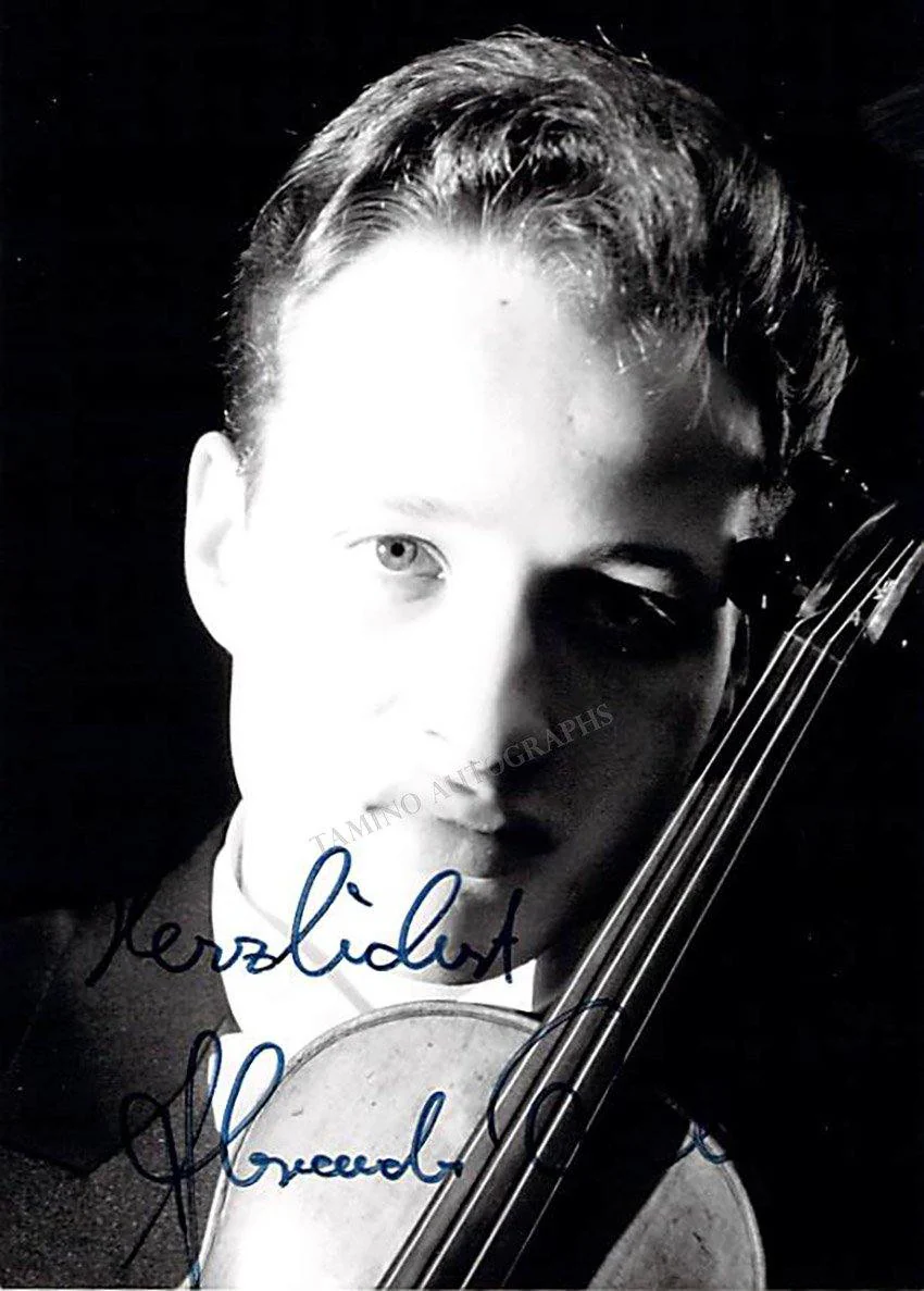 Violinists - Lot of 21 Signed Photographs (II) - Image 2
